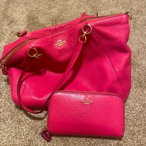 Coach purse and matching wallet!!